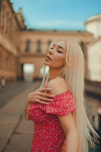 Индивидуалка СПб Нина Блондинка c 3 размером груди у метро Московская Санкт-Петербург Фото-4